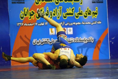 رقابت های انتخابی تیم ملی کشتی آزاد جوانان- تهران